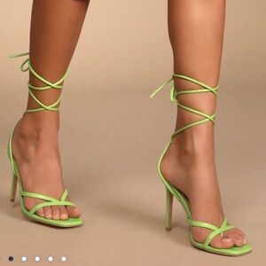 Lulus lime green heel